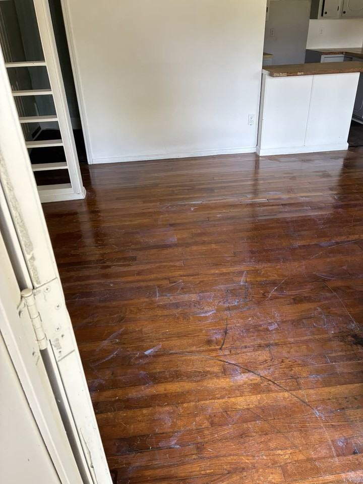 512 Middle St - Photo 7 of 10