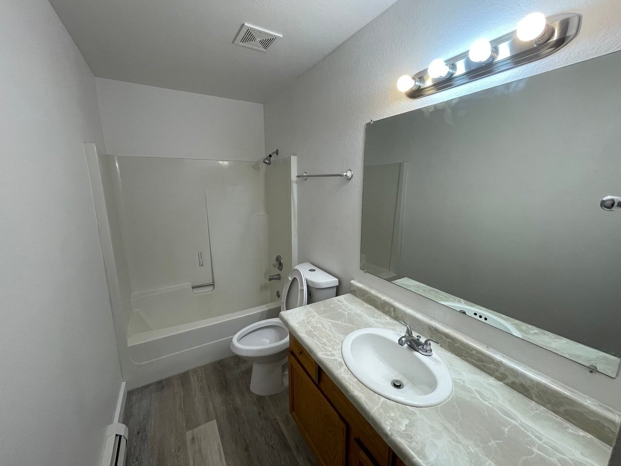 1924 Clubhouse Way #2 - Photo 5 of 7