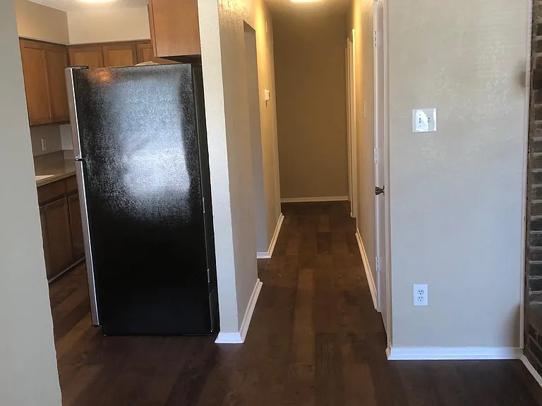5804 Tinsley Dr - Photo 3 of 12