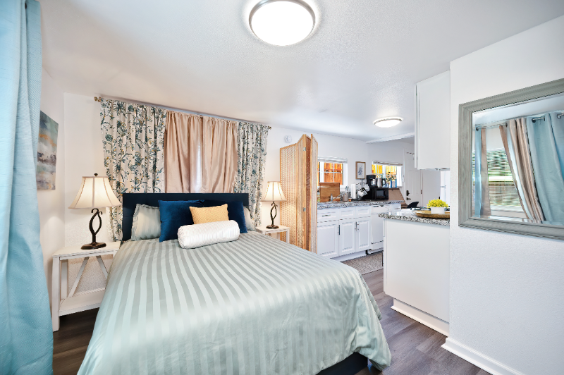 210A Marshall Ave - Photo 5 of 17