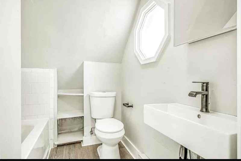34 William St #3 - Photo 3 of 4