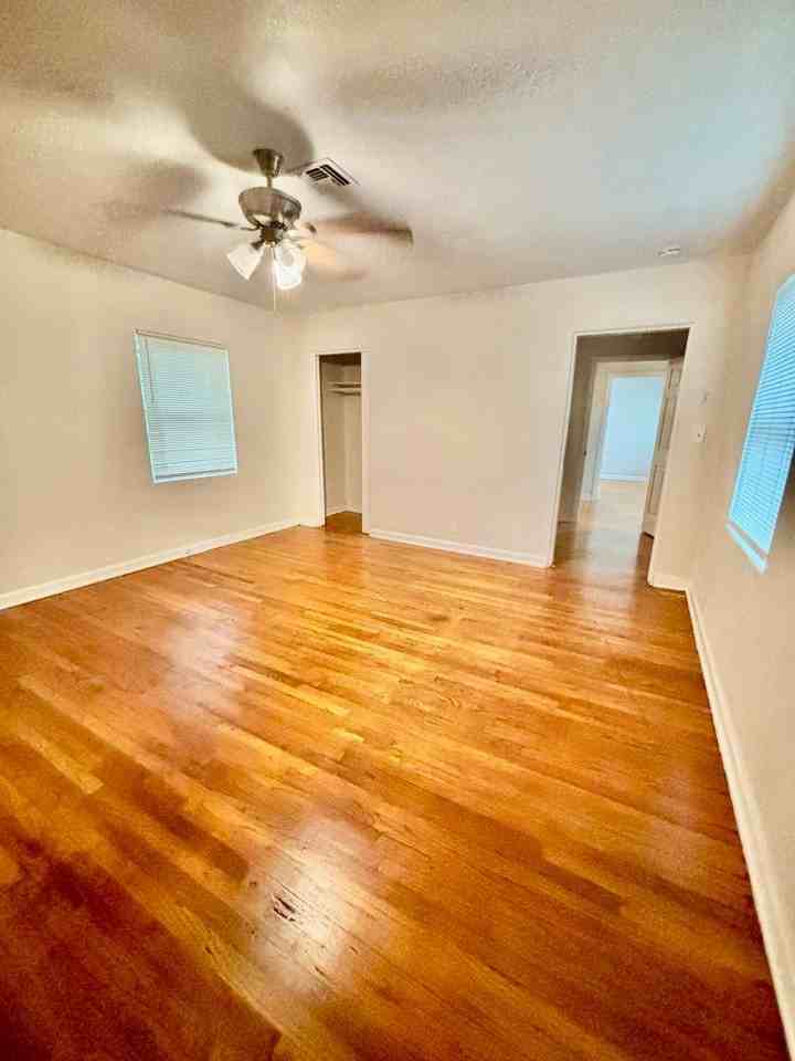 2394 Orange Center Blvd - Photo 4 of 11