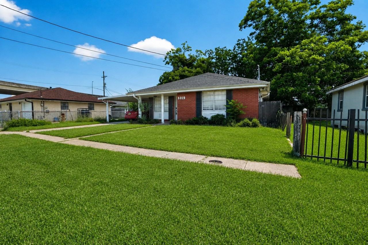 8019 Trout Rd - Photo 3 of 14