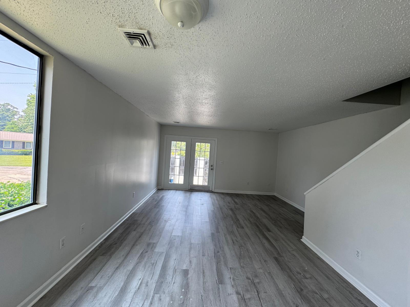 4807 Little River Rd #10 - Photo 3 of 11