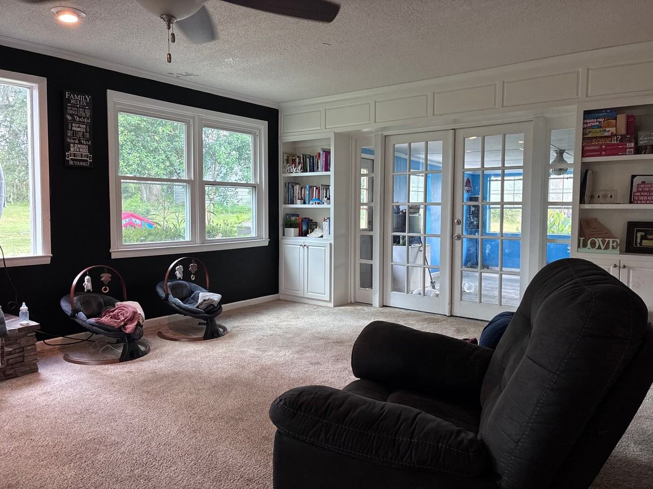 4748 Michelle St - Photo 4 of 11