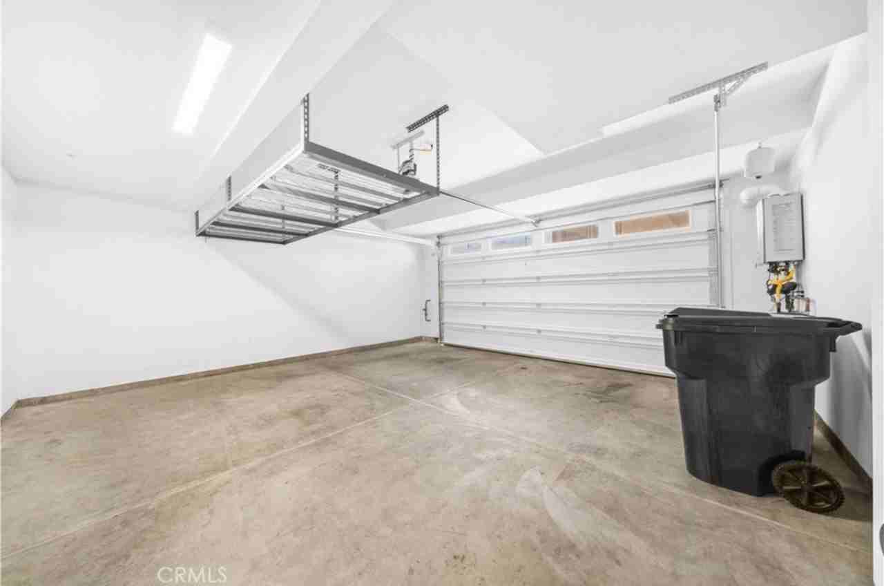 10591 Huxley Dr - Photo 3 of 23