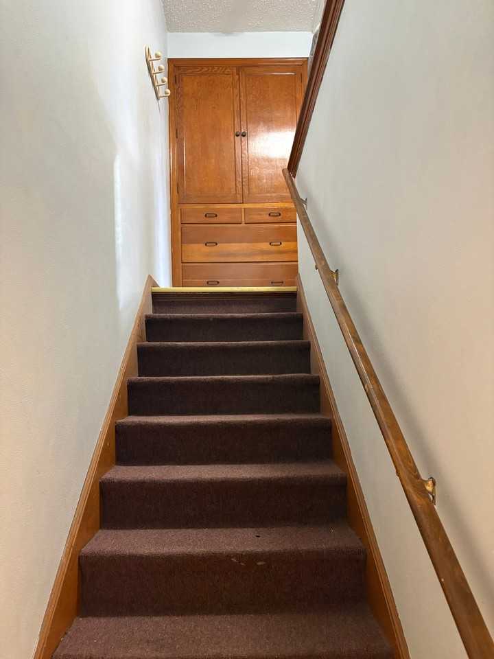 808 W 5th St - Photo 5 of 12