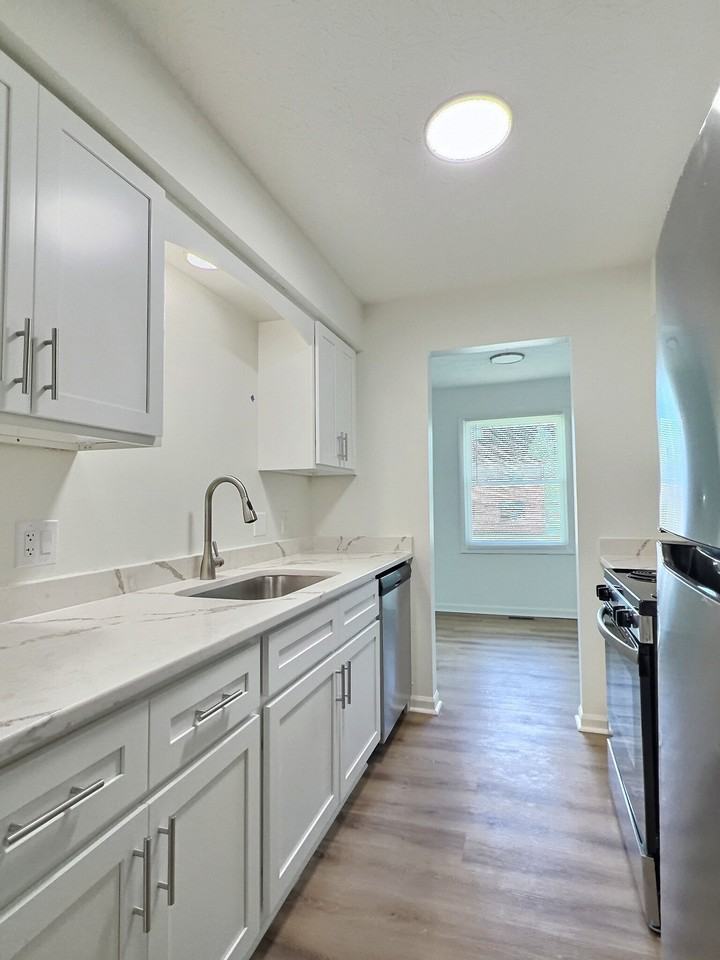 1114 Pawnee Trl #5 - Photo 2 of 7