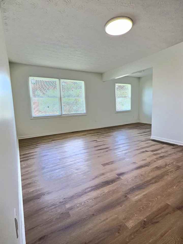 1114 Pawnee Trl #5 - Photo 4 of 7