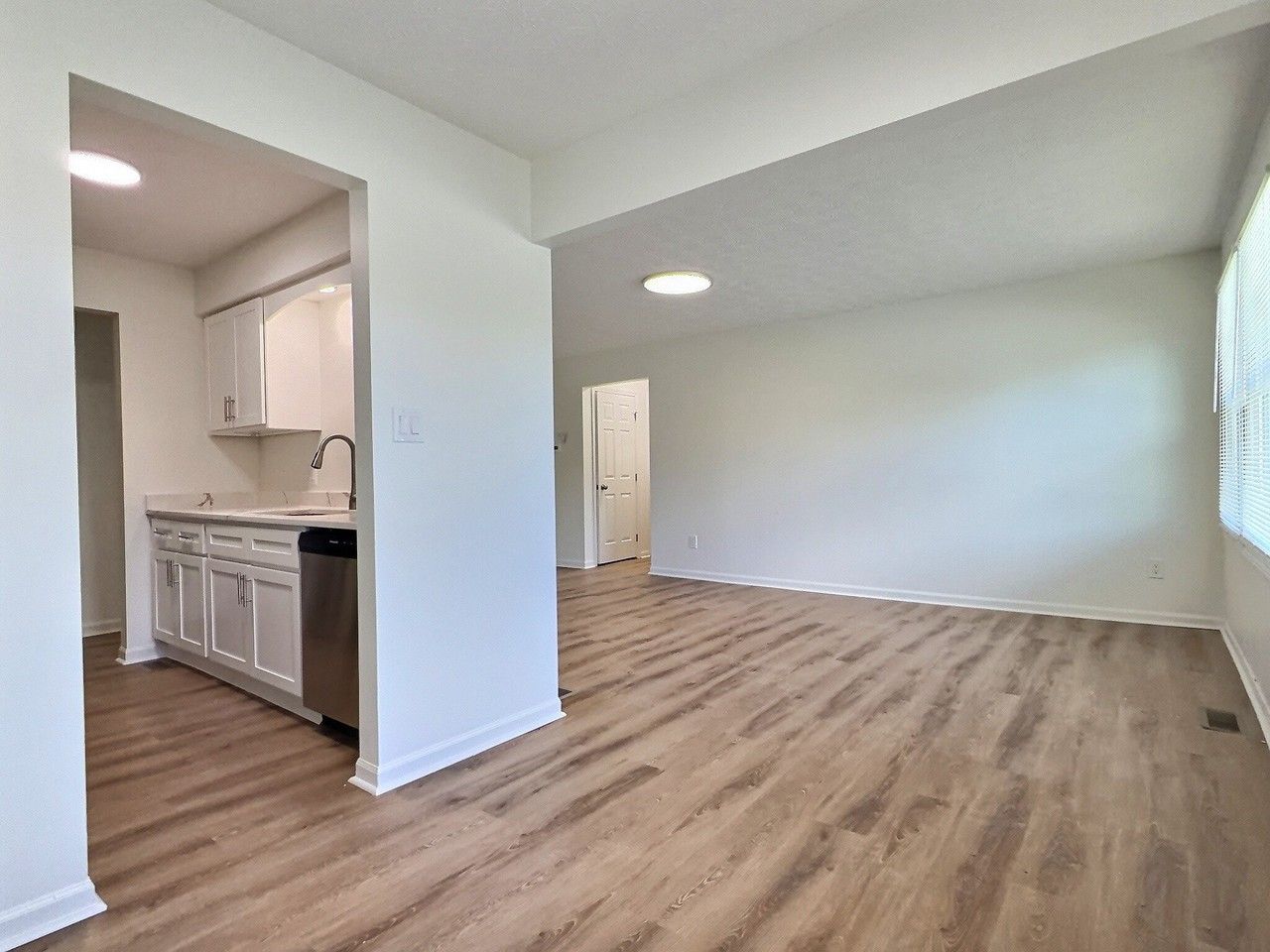 1114 Pawnee Trl #5 - Photo 5 of 7