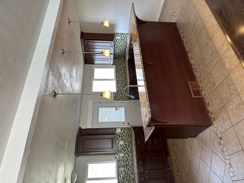 360 Mahogany Dr - Photo 7 of 7