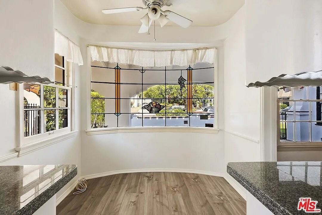 1844 S Wooster St - Photo 7 of 20