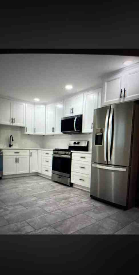 32 Ogden St - Photo 3 of 8