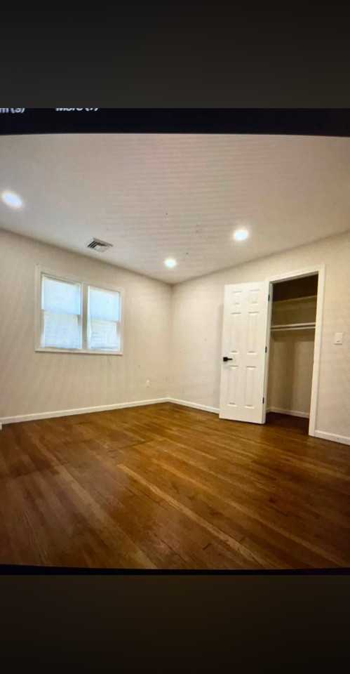 32 Ogden St - Photo 4 of 8