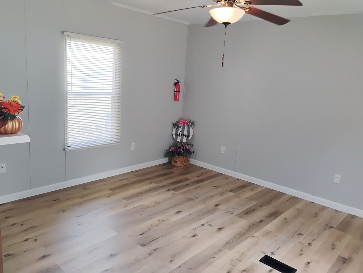 90 Deerwood Park - Photo 4 of 10