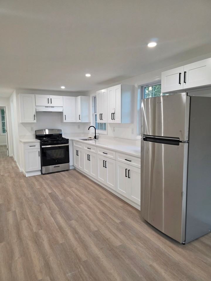 1713 S Black Horse Pike - Photo 2 of 20