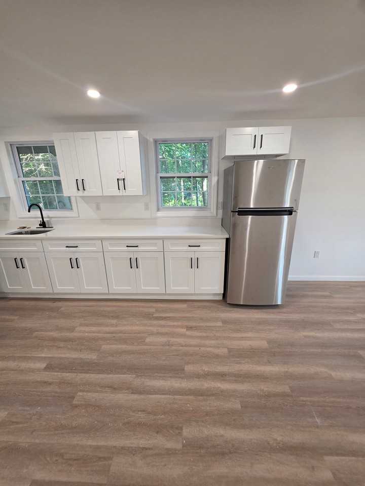1713 S Black Horse Pike - Photo 4 of 20