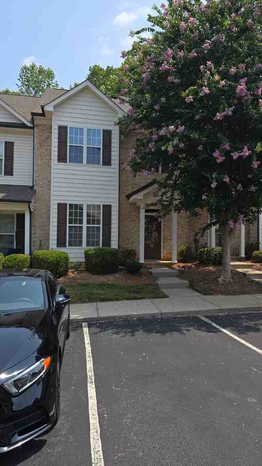 32 Nandina Dr - Photo 2 of 11