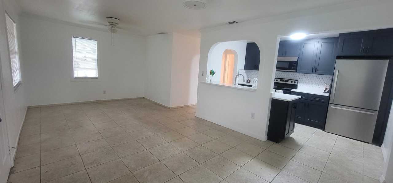7204 N Cameron Ave #A - Photo 5 of 15