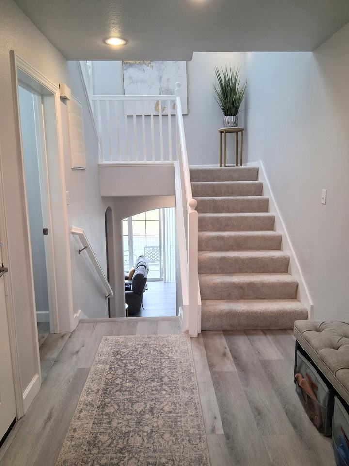 300 Locust Dr #15 - Photo 2 of 12