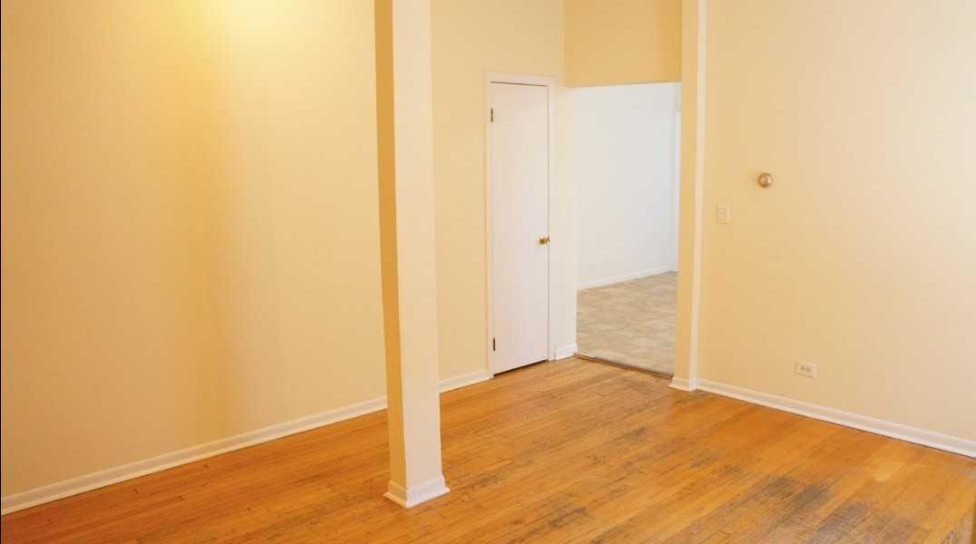 2321 N Kedzie Blvd #2R - Photo 7 of 10