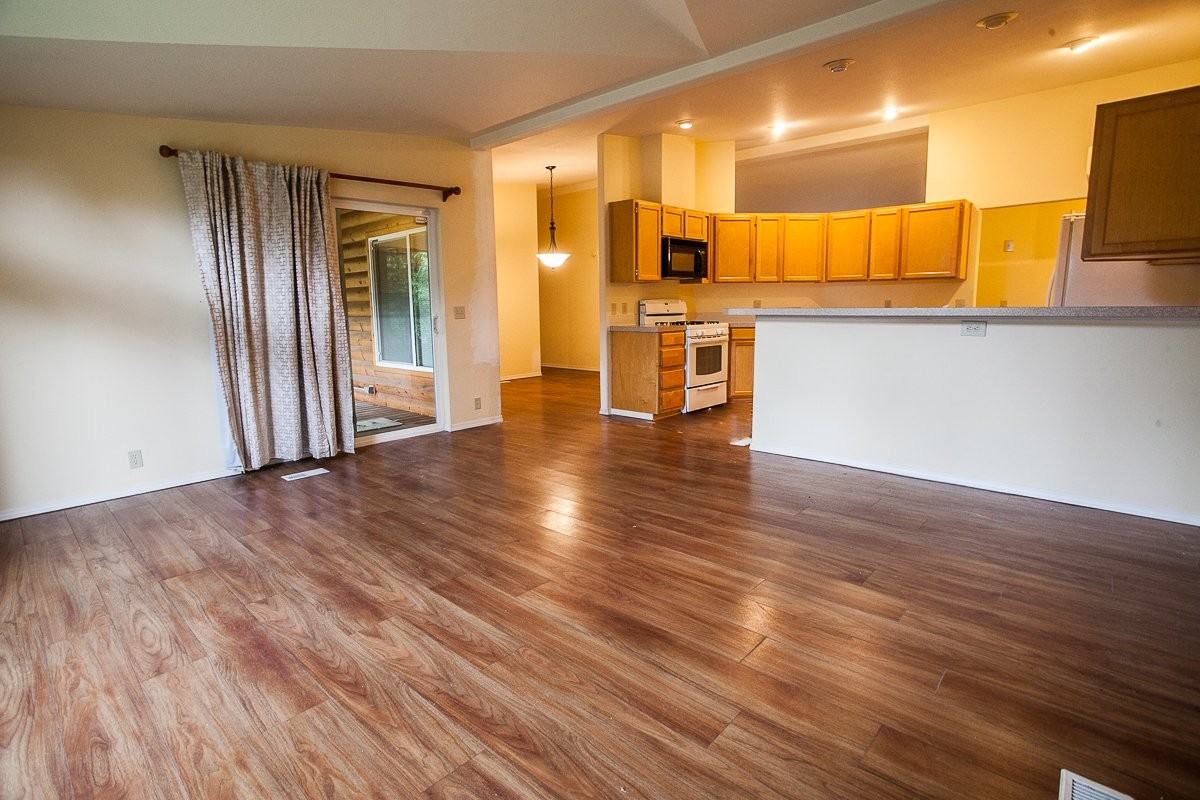 4040 Summitview Dr - Photo 3 of 20