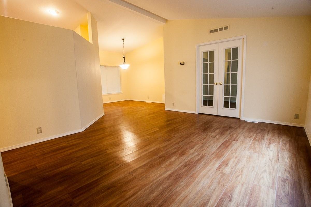 4040 Summitview Dr - Photo 6 of 20