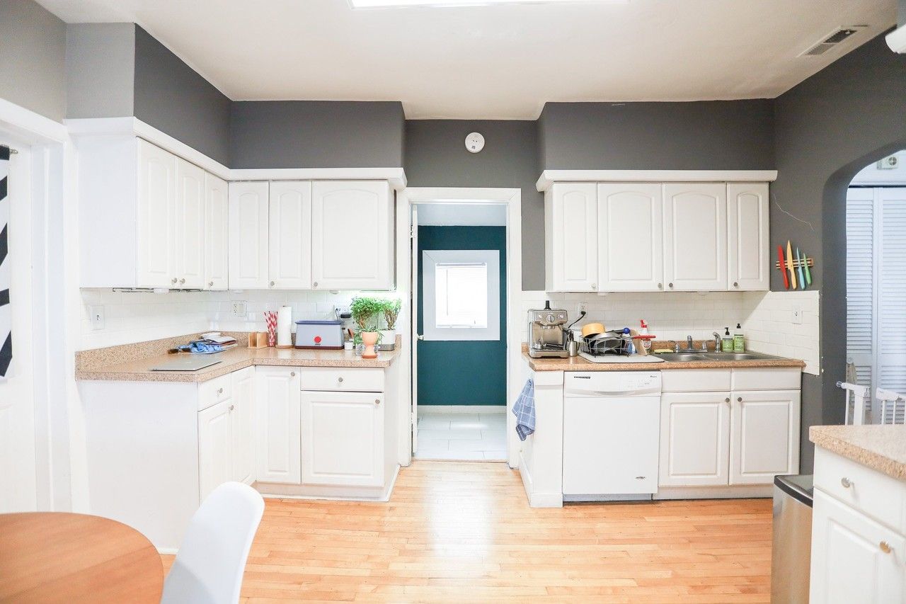 2045 N Western Ave #2R - Photo 2 of 15