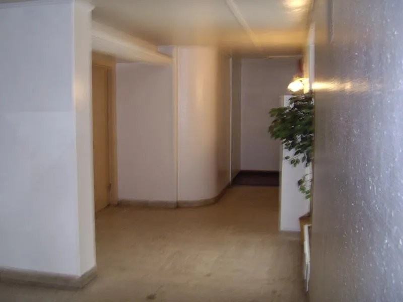 909 Park Ave #D21 - Photo 2 of 3
