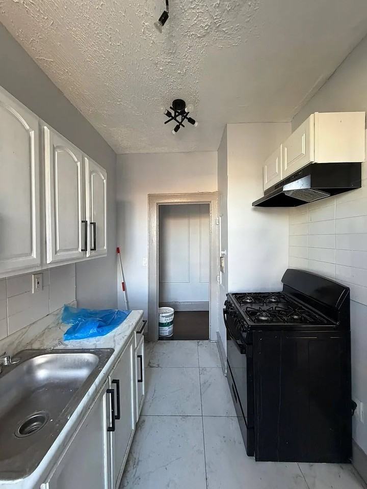 717 Arlington Ave #3D4A5A - Photo 2 of 10