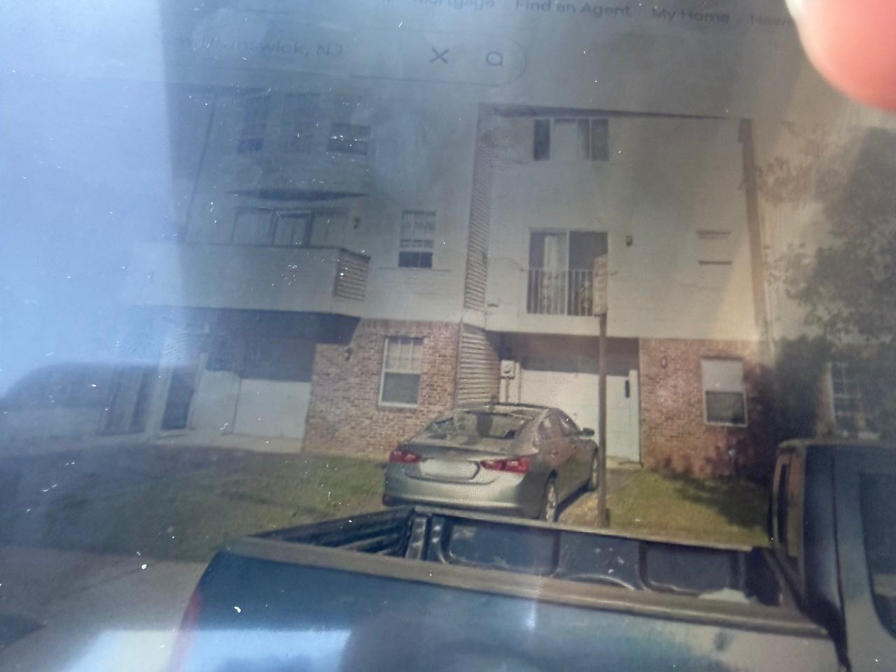 77B Carman St #B - Photo 2 of 2