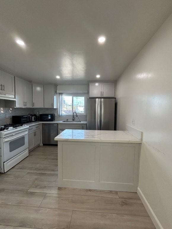 2014 1/2 S Burnside Ave #HALF - Photo 4 of 11