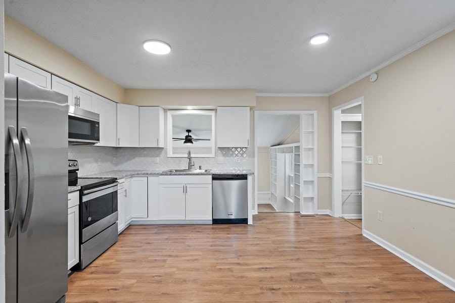 1539 White Rd - Photo 7 of 20