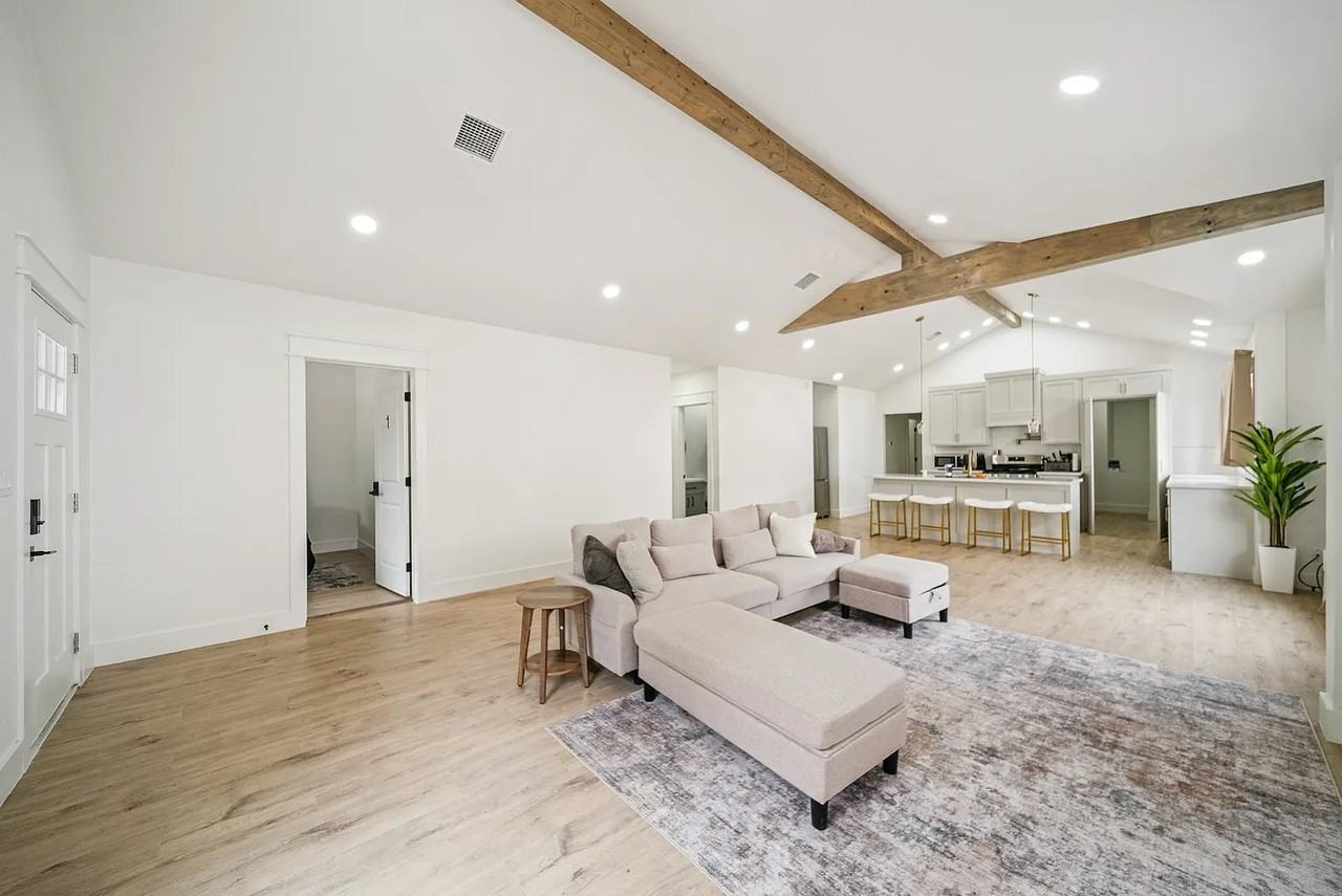 310 N Rosedale Ave - Photo 3 of 18