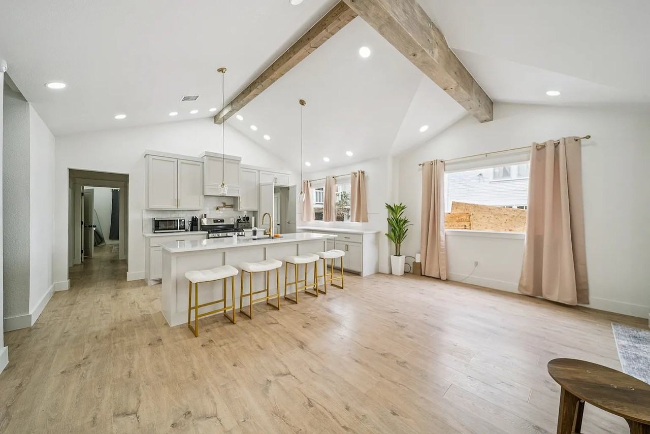 310 N Rosedale Ave - Photo 4 of 18
