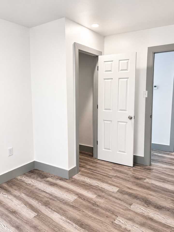 3933 Ohio St - Photo 4 of 6