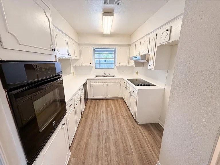910 Luella Ave - Photo 2 of 12