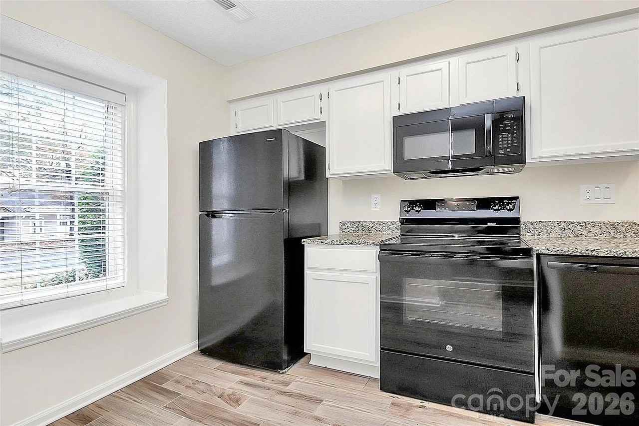 703 Heritage Pkwy - Photo 4 of 13