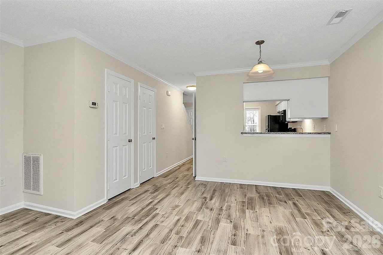 703 Heritage Pkwy - Photo 7 of 13