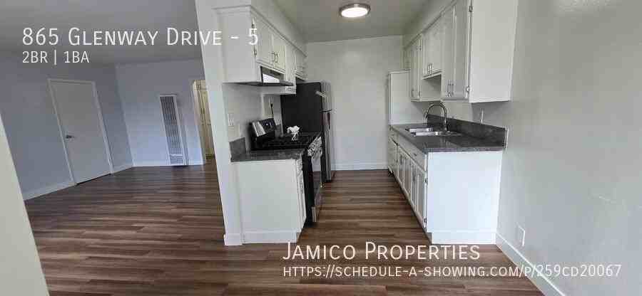 865 Glenway Dr #5 - Photo 5 of 21