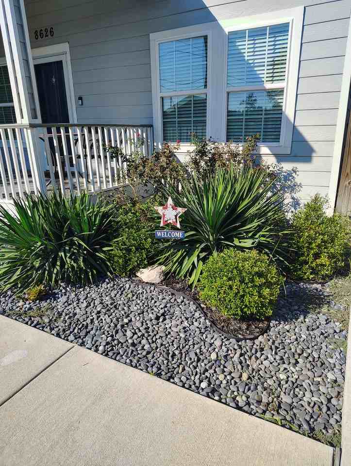 8626 Brandon St - Photo 2 of 23