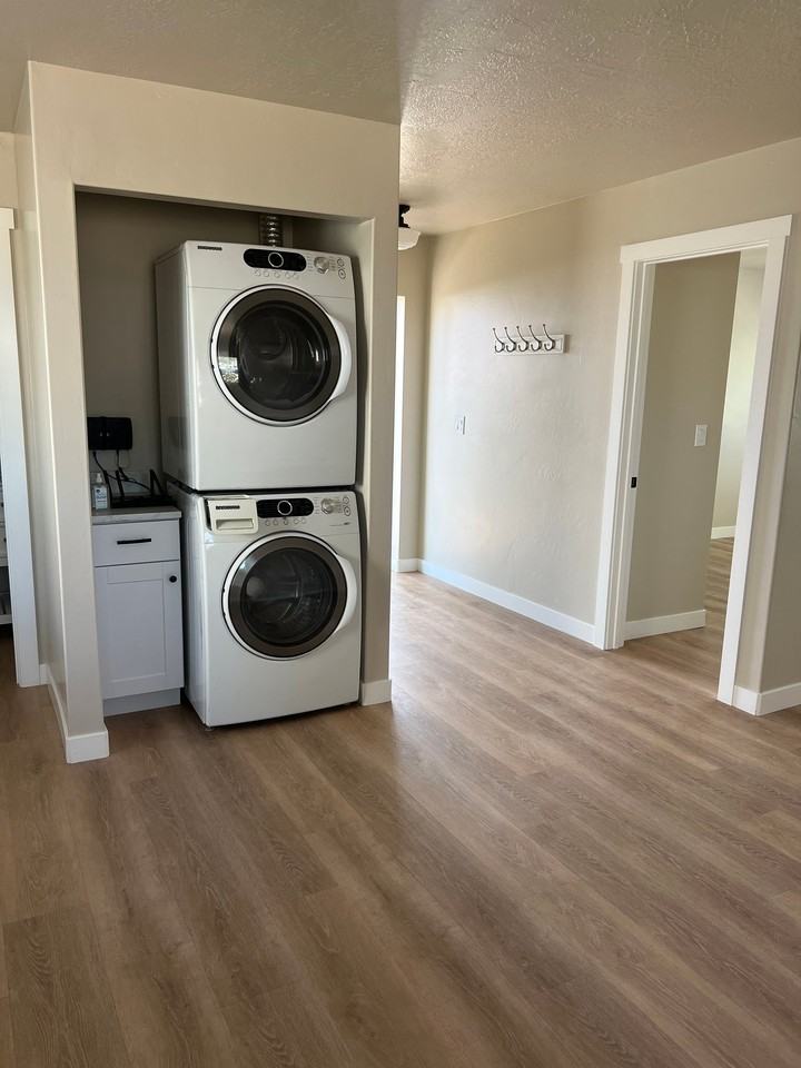 8 Northeast - Photo 4 of 5
