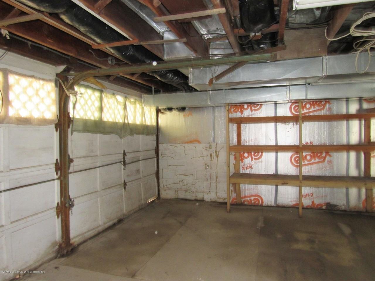 318 Dupont Ave - Photo 2 of 16