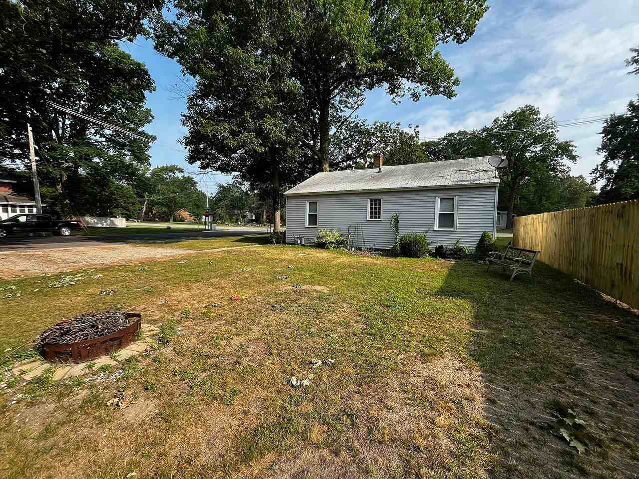 418 W Lakewood Blvd - Photo 3 of 15