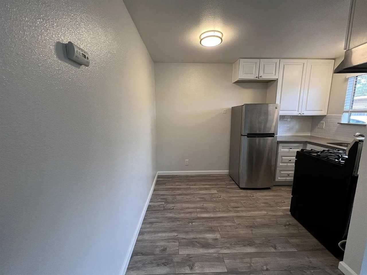 215 Castillo St #1-6 - Photo 5 of 6