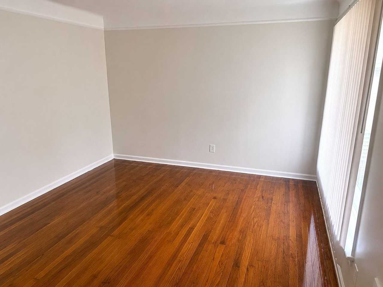 4357 Ingleside Rd - Photo 5 of 9