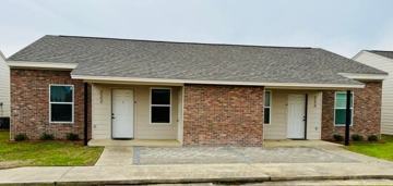 featured image of 626 Fieldstone Ln