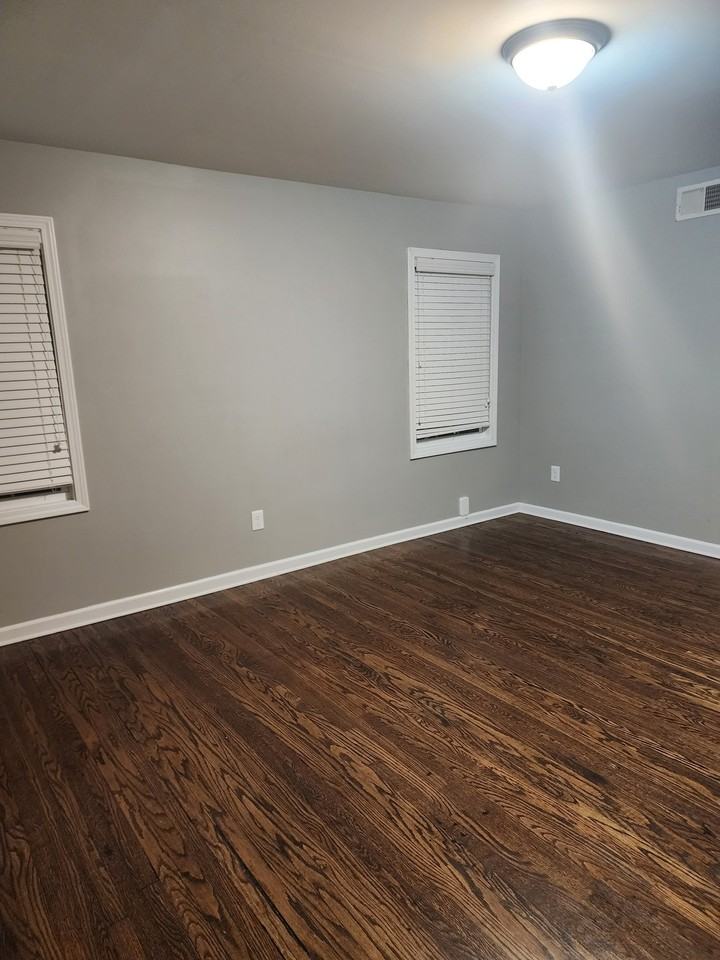 504 N Race St #5 - Photo 2 of 6