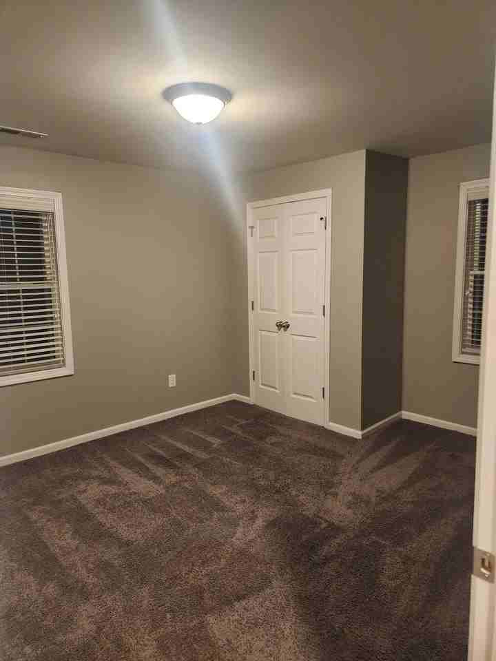 504 N Race St #5 - Photo 6 of 6