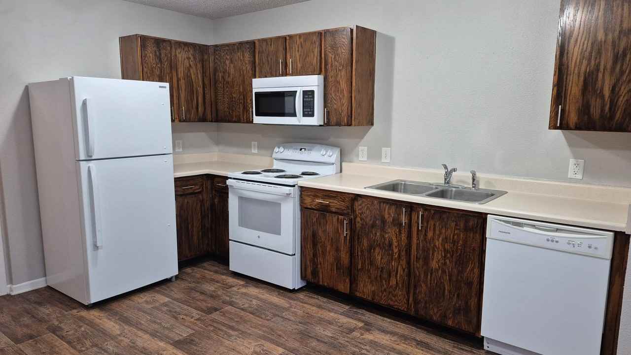 8030 Cork Bend Ln - Photo 6 of 20